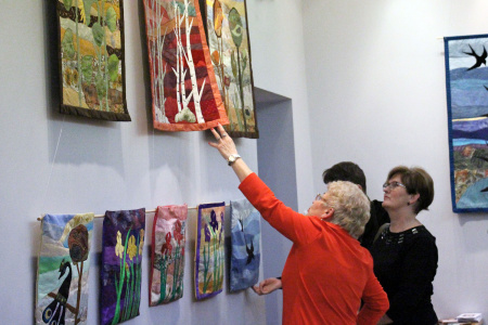 Wystawa tkaniny artystycznej Krystyny Czarnostawskiej