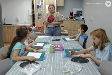 Lato z Kulturą 2025 – Pracownie Kultury Dziesiąta