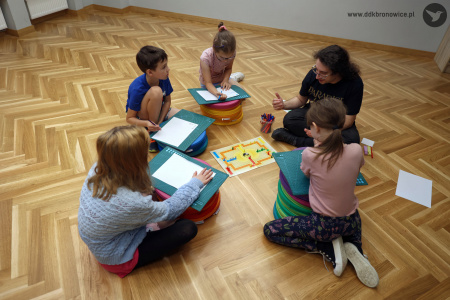 Lato z Kulturą 2025 – Pracownie Kultury Dziesiąta