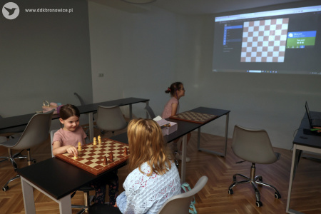 Lato z Kulturą 2025 – Pracownie Kultury Dziesiąta