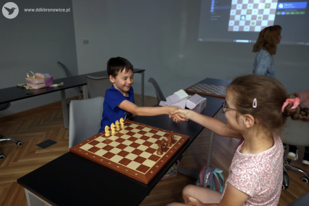 Lato z Kulturą 2025 – Pracownie Kultury Dziesiąta