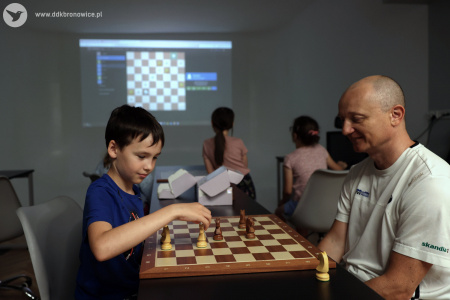 Lato z Kulturą 2025 – Pracownie Kultury Dziesiąta