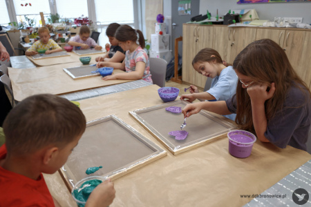 Lato z Kulturą 2025 – Pracownie Kultury Dziesiąta