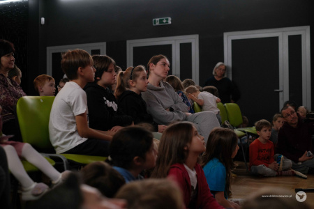 Podróże z muzyką tradycyjną – Nove Poranki