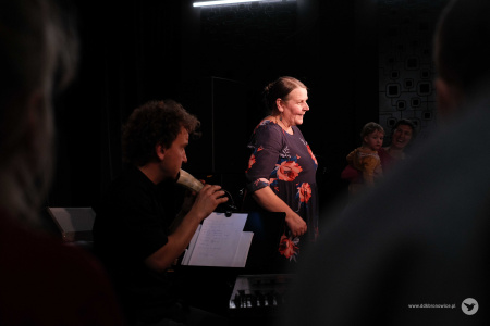 Podróże z muzyką tradycyjną – Nove Poranki