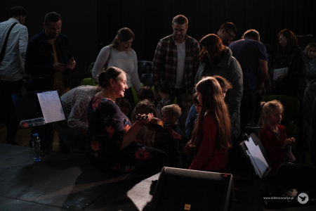 Podróże z muzyką tradycyjną – Nove Poranki