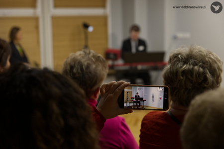 Salonik Artystyczny: Ojczyzna sercu bliska