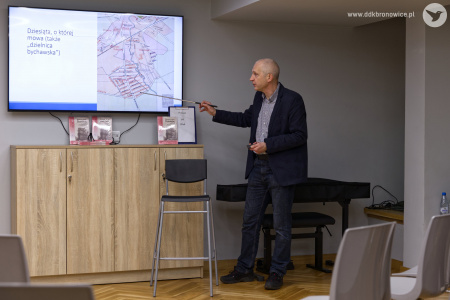 Salonik Artystyczny: spotkanie autorskie