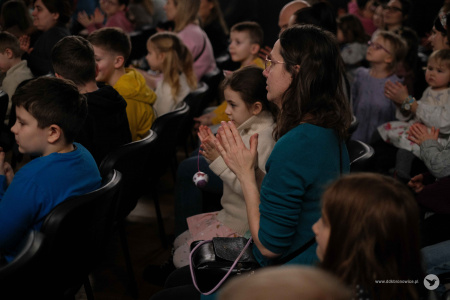 O pchle, co manier nie miała – Nove Poranki